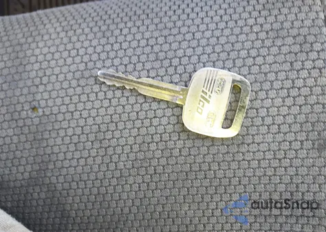 2008 Toyota Matrix Xr z USA, uszkodzony, nr VIN 2T1KR30E18C712305